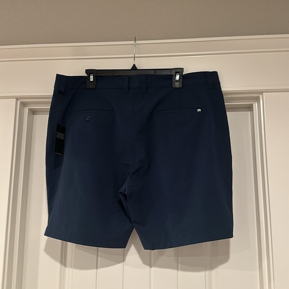 Travis Matthew men’s TECH CHINO SHORT shorts 8IN 8 inch inseam size 40 NWT - Picture 4 of 5